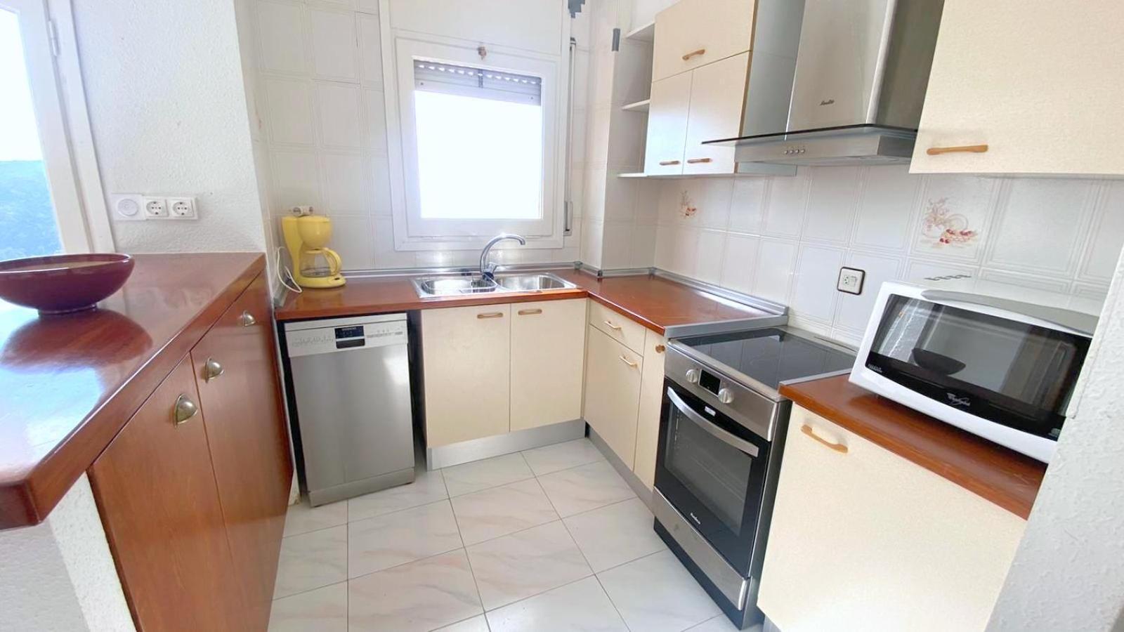 Appartement Garbinell 1 2 Roses
